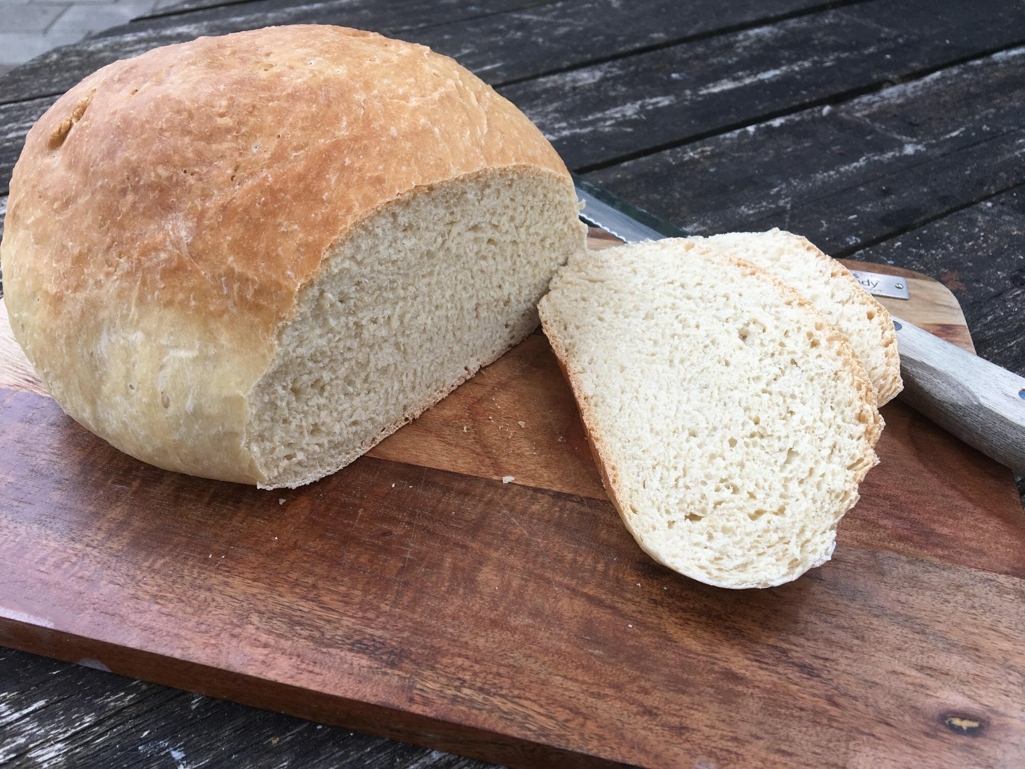 Brood bakken in de Dutch Oven CAMPWERK