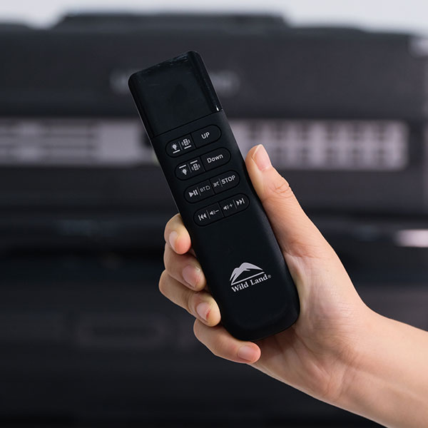 Afstandsbediening. Bedient alle functies zoals op- en afbouw, verlichting en muziekweergave - alternatief voor de smartphone-app.